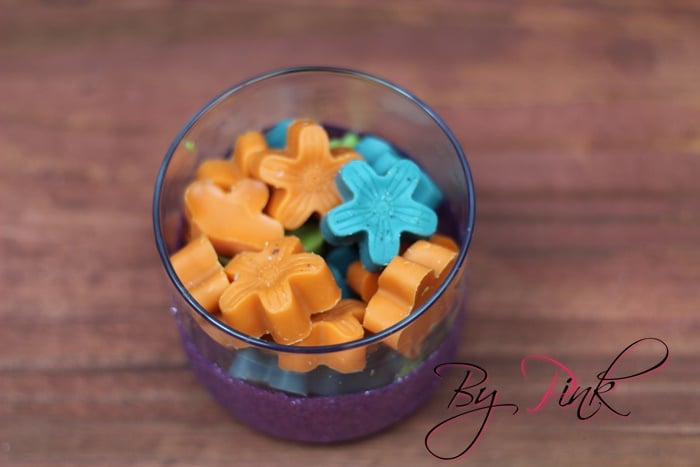 DIY Solutions ♥ Turn Used Scented Candles Into Wax Melts 