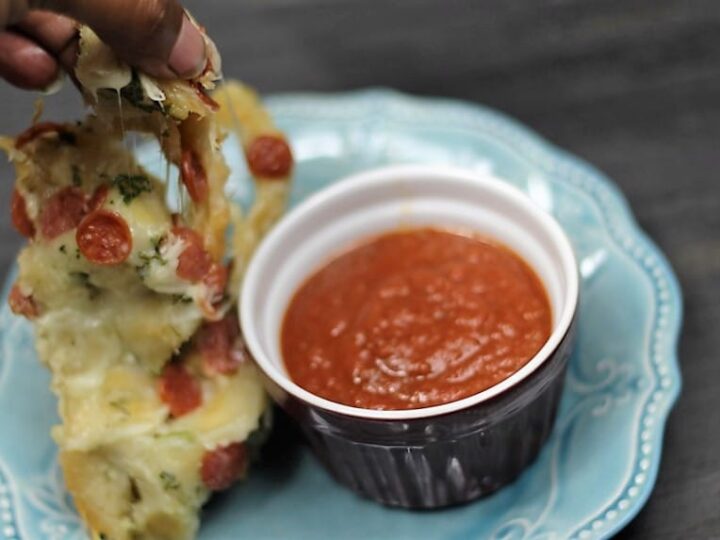 Instant Pot Pizza Pull Apart Bread