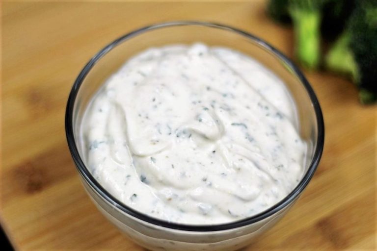 Homemade Greek Yogurt Ranch Dip
