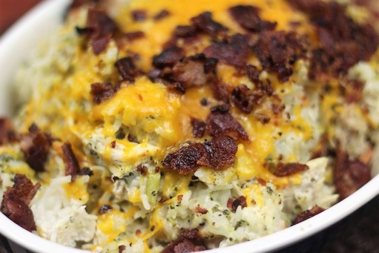 Instant Pot Crack Chicken with Broccoli and Carrots tastes great and takes no time make! Anything with real bacon bits is a winner to me. And the homemade ranch dressing mix, you can find that here totally makes this dish better. It's definitely an upgrade from the crack chicken crock pot recipe you're used to!