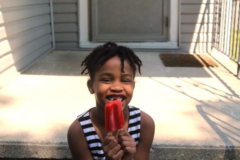 Making MOMents With Budget Saver Popsicles