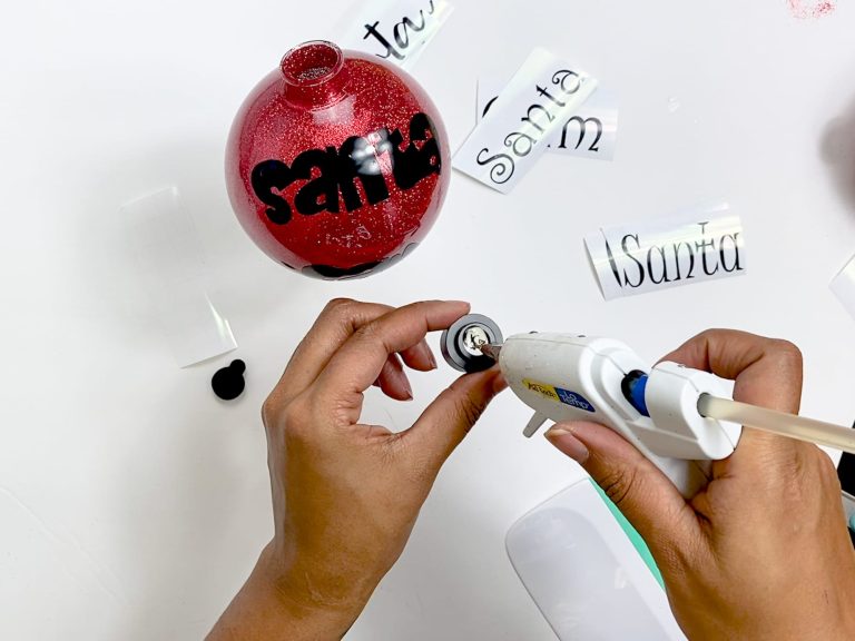 Santa Cam Ornament Tutorial + Free SVG File