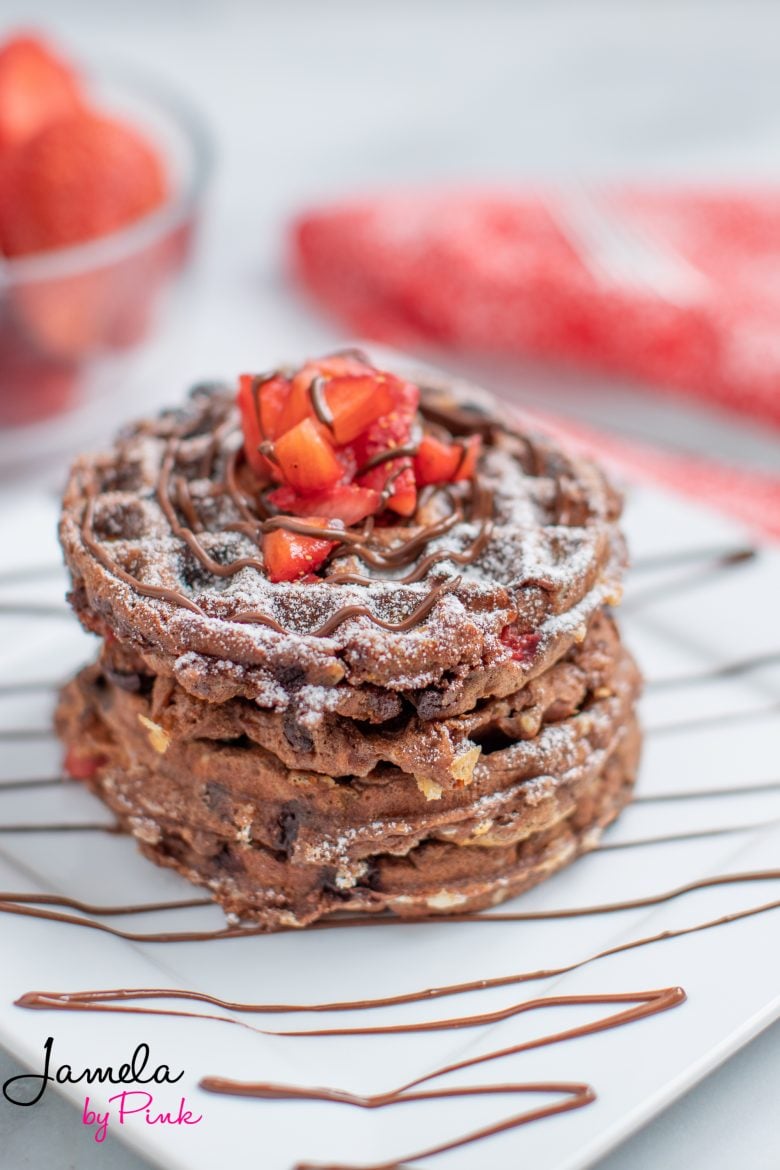 Easy Chocolate Chaffle With Strawberries ⋆ by Pink