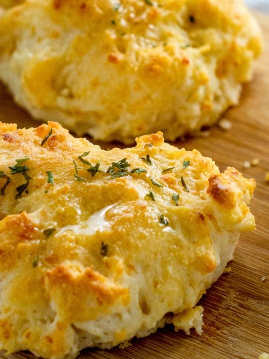 Copycat Red Lobster Cheddar Bay Biscuits In The Air Fryer