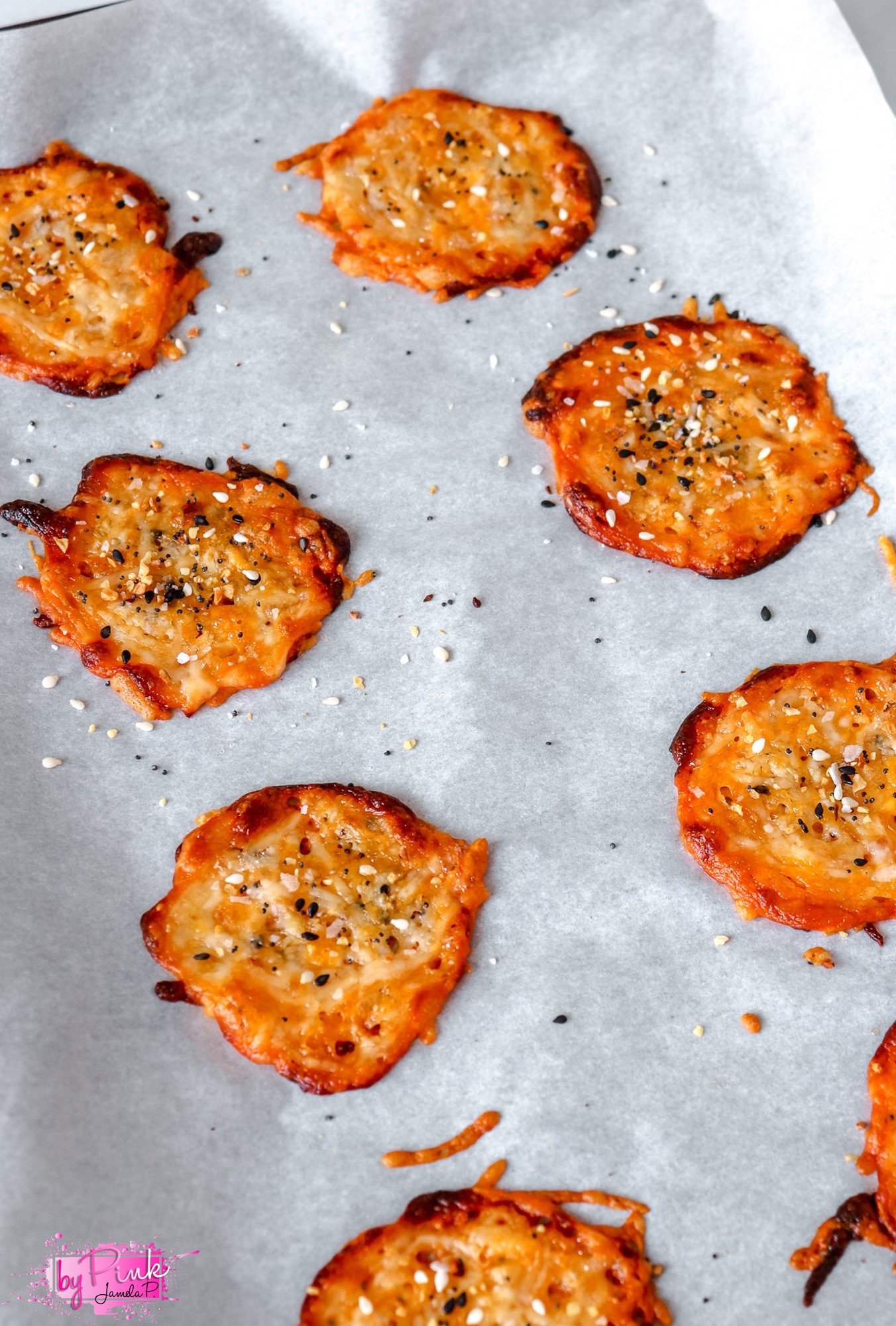 Keto Cheese Chips ⋆ by Pink