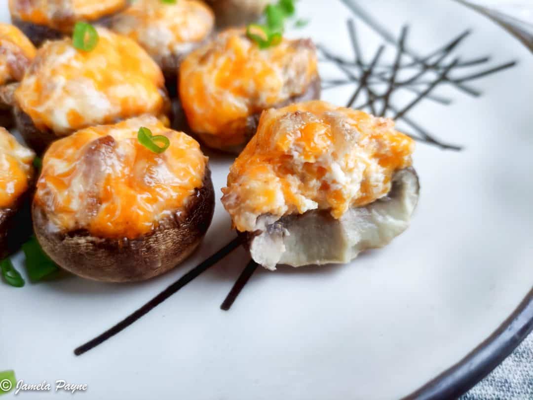 Keto Bacon Stuffed Mushrooms ⋆ by Pink
